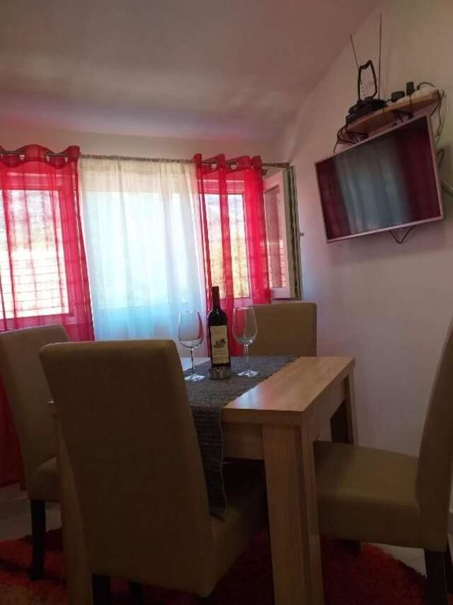 Апартаменты Stan Tivat Mrčevac-20